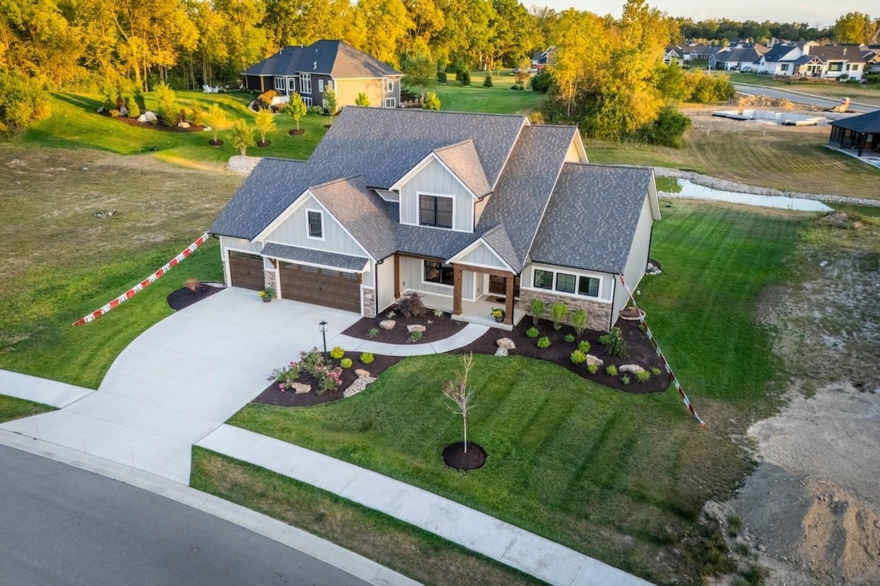 137 W Basalt Dr