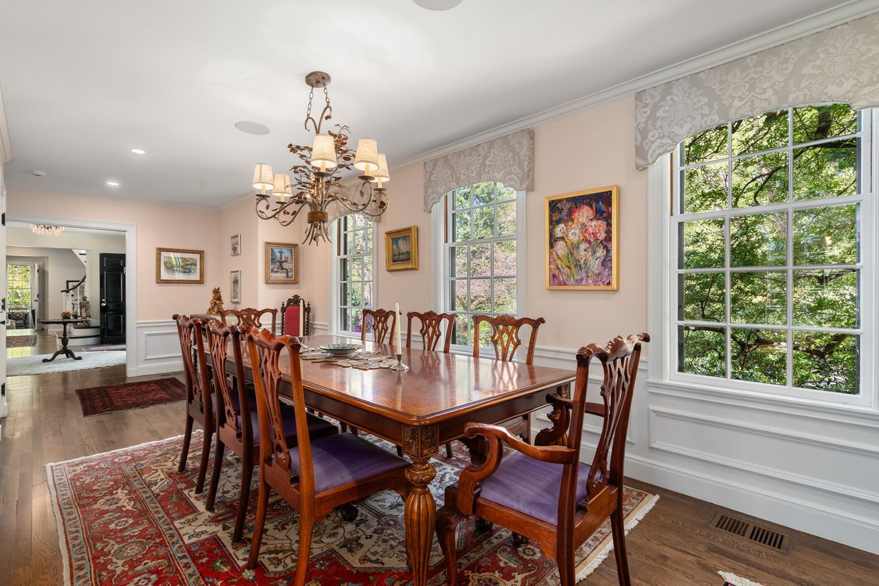Renovated Georgian Colonial 