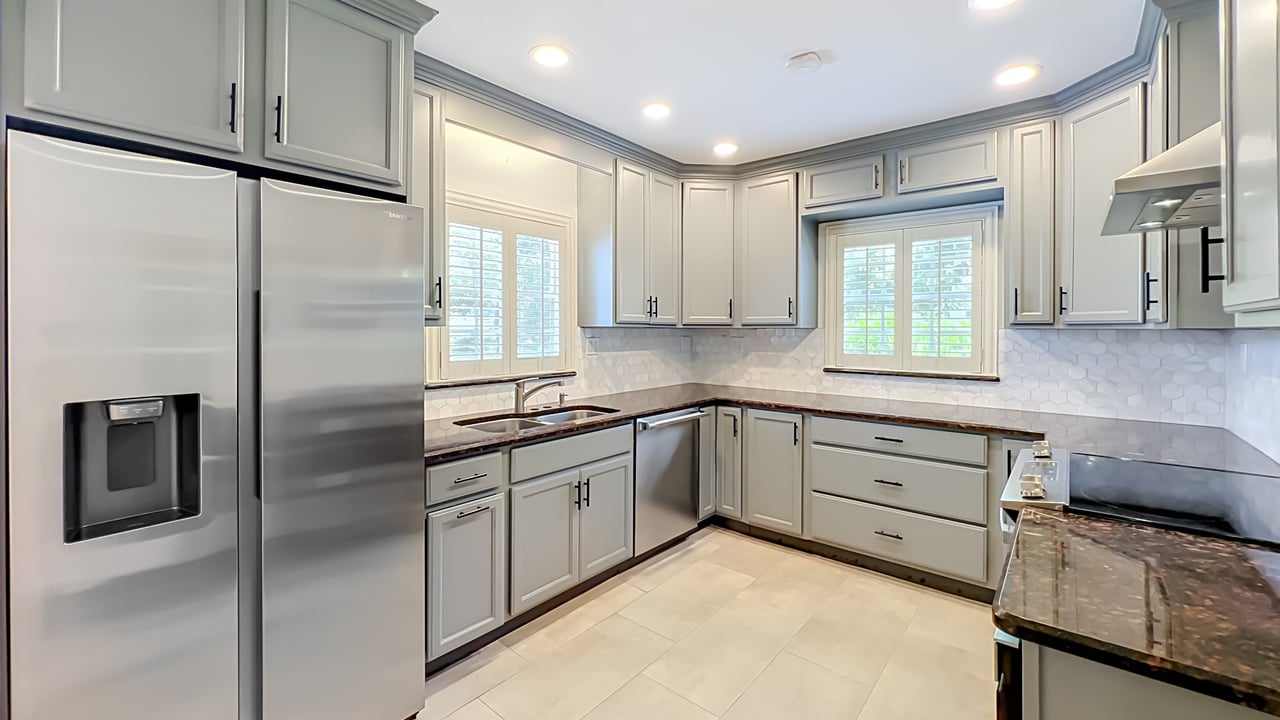 Three-Bedroom Two-Bathroom Bungalow in Orlando's Beverly Shores