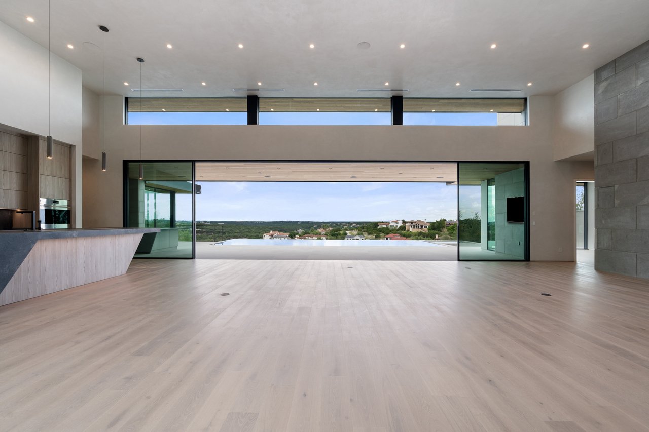 4909 Honey Daisy Way