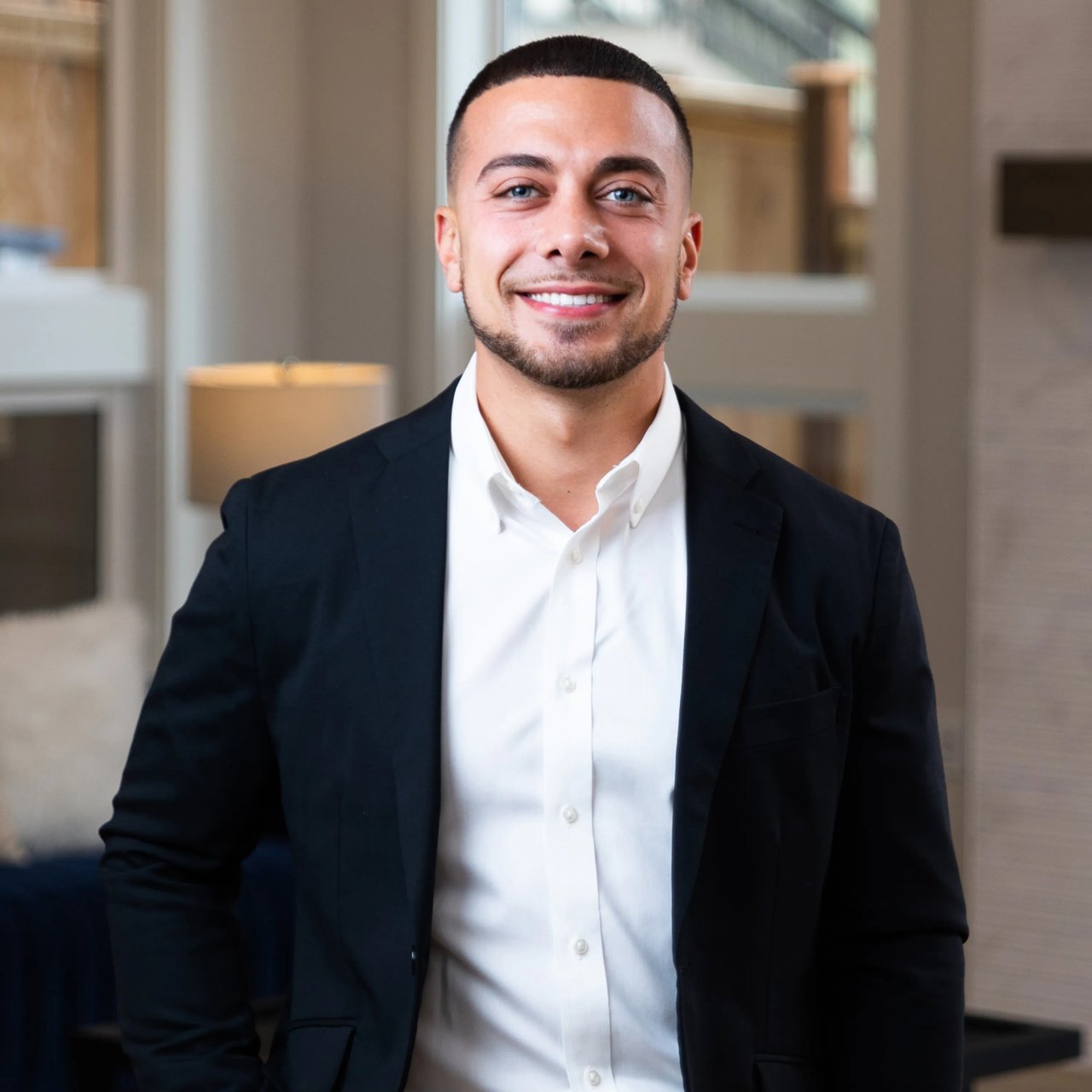 Jed Aboulhosn Bellevue, WA Real Estate Agent Headshot