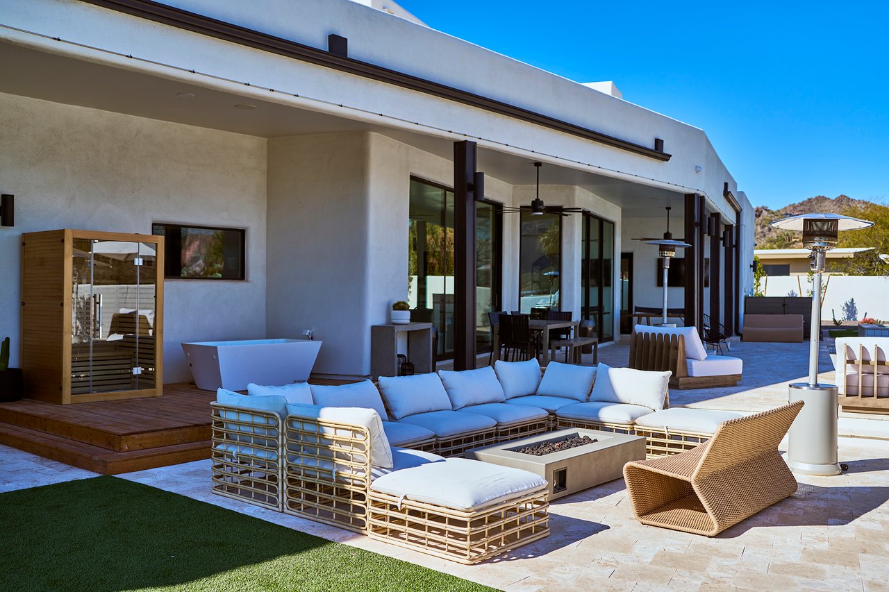 6535 N HILLSIDE Drive