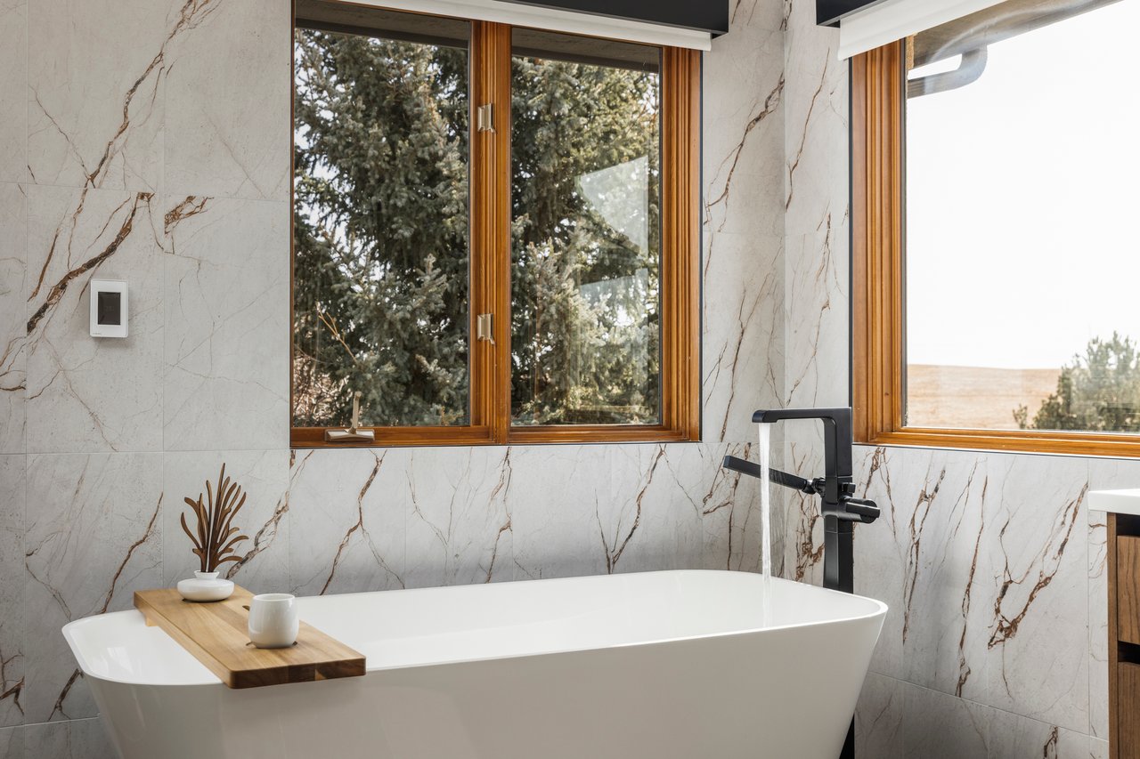 8906 Little Raven Trail