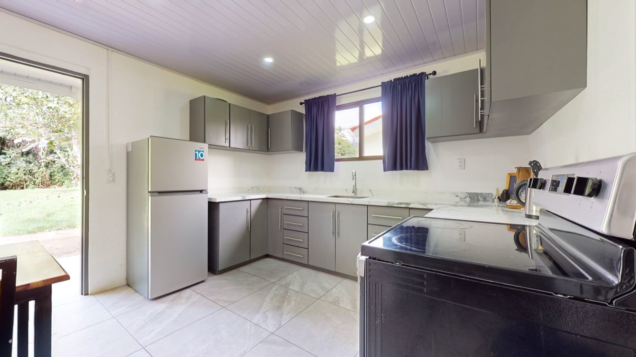 Versatile Multi-Unit Property with Income and Expansion Potential