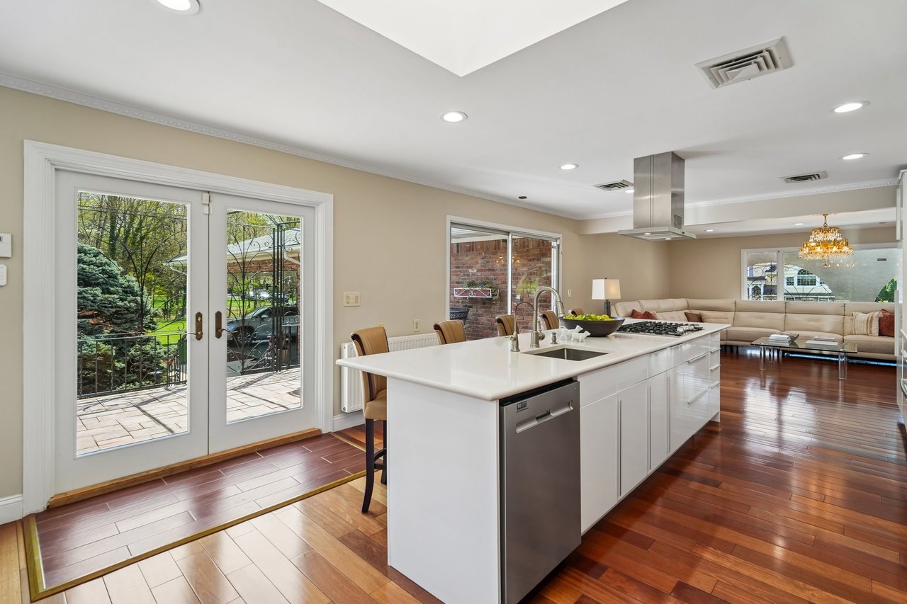 35 Grandview Avenue