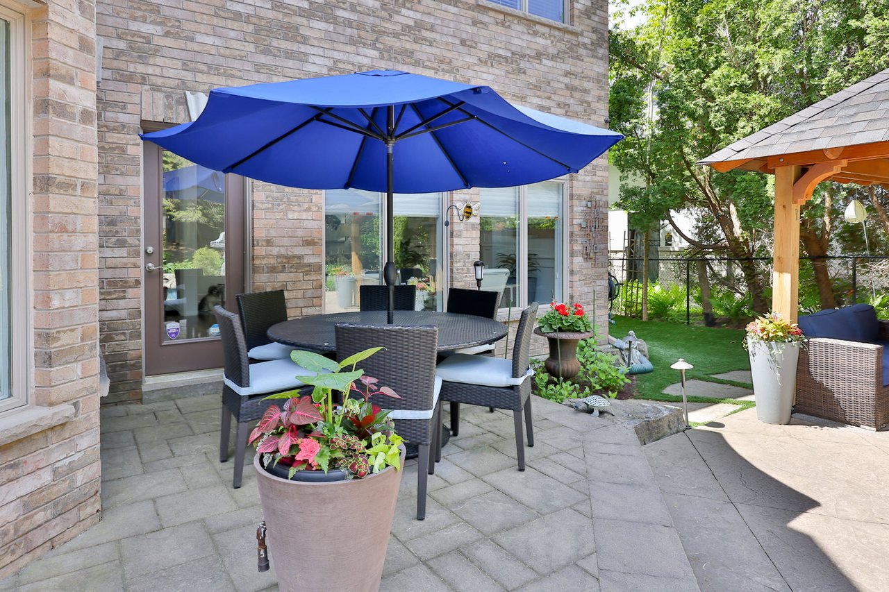 1277 Woodeden Dr