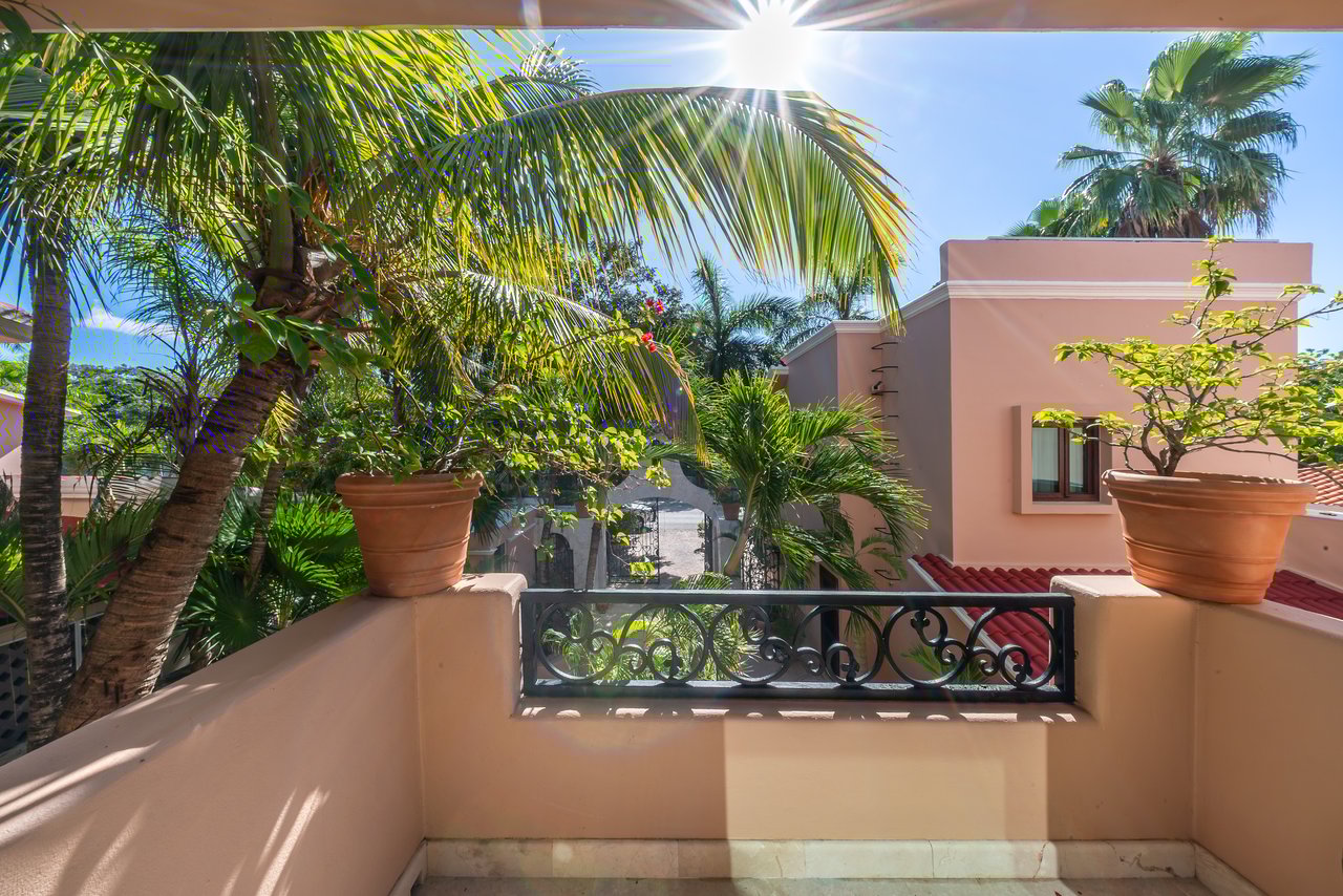 Villa Orquídea Puerto Aventuras | Golf-Front Luxury Estate