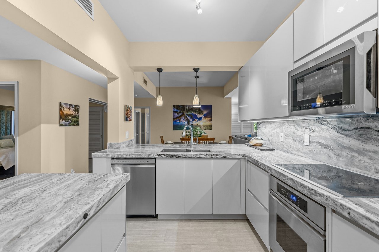 69-1010 KEANA PL, #B101