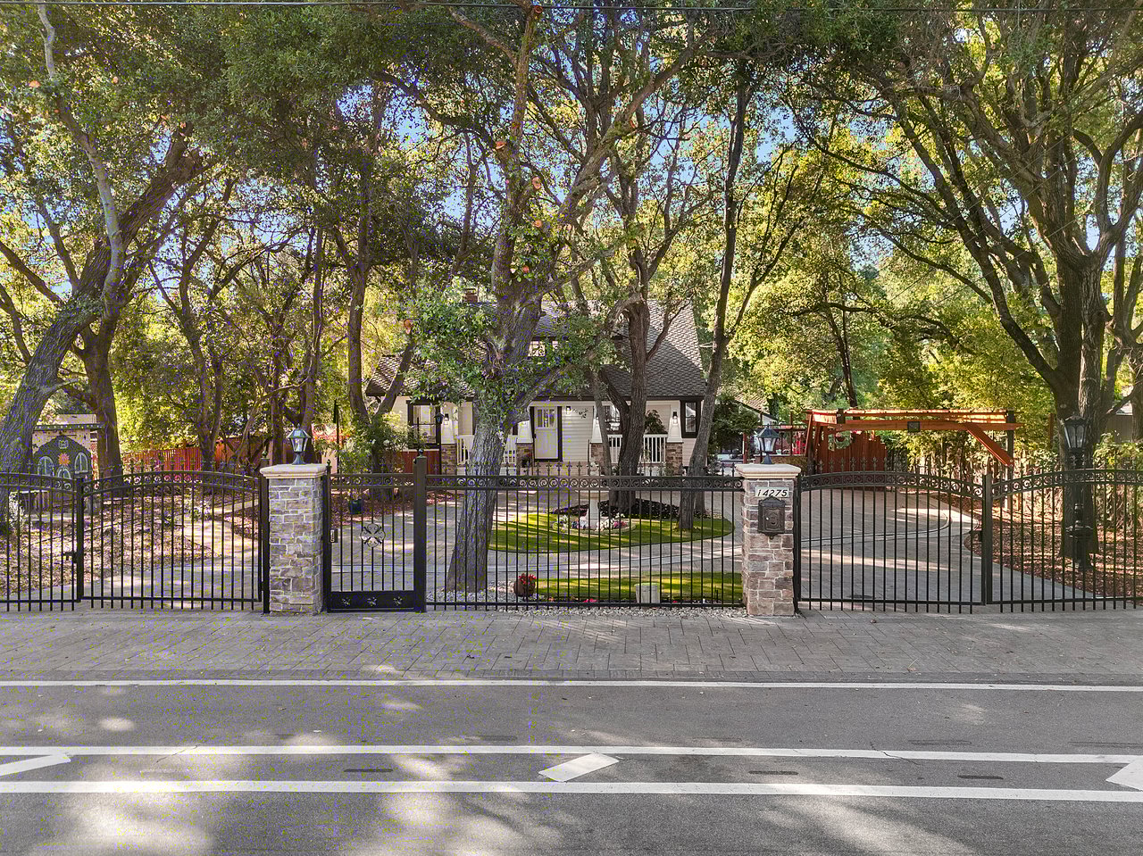14275 Saratoga Ave, Saratoga