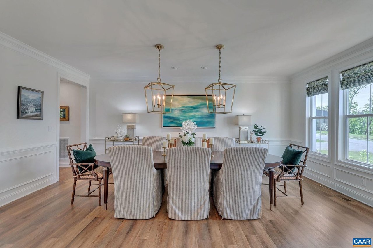 2224 Waterside Wy