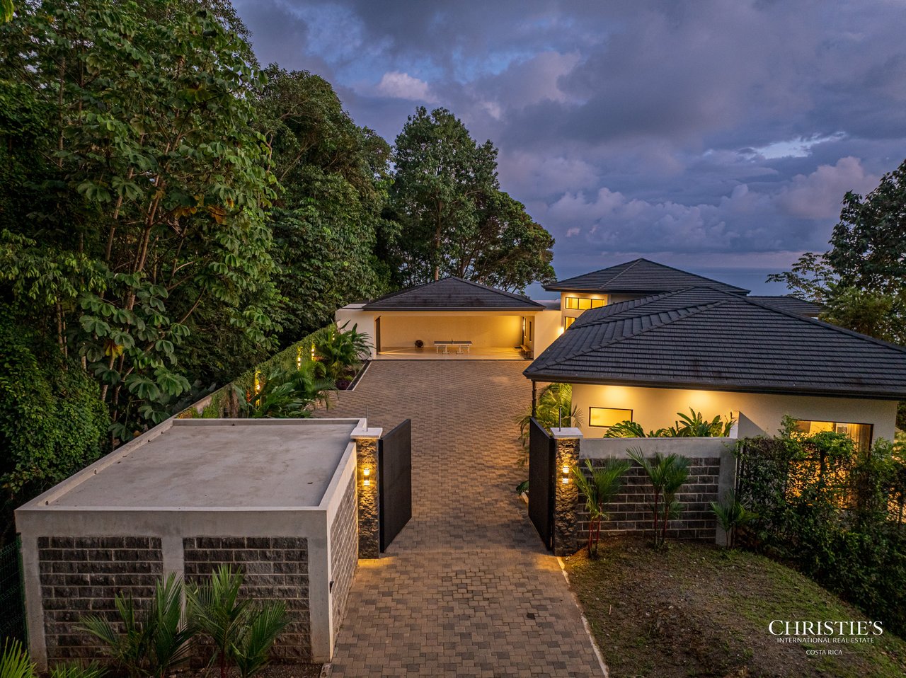 Luxury Estate in Escaleras- incredible ocean views 5.5 Acres