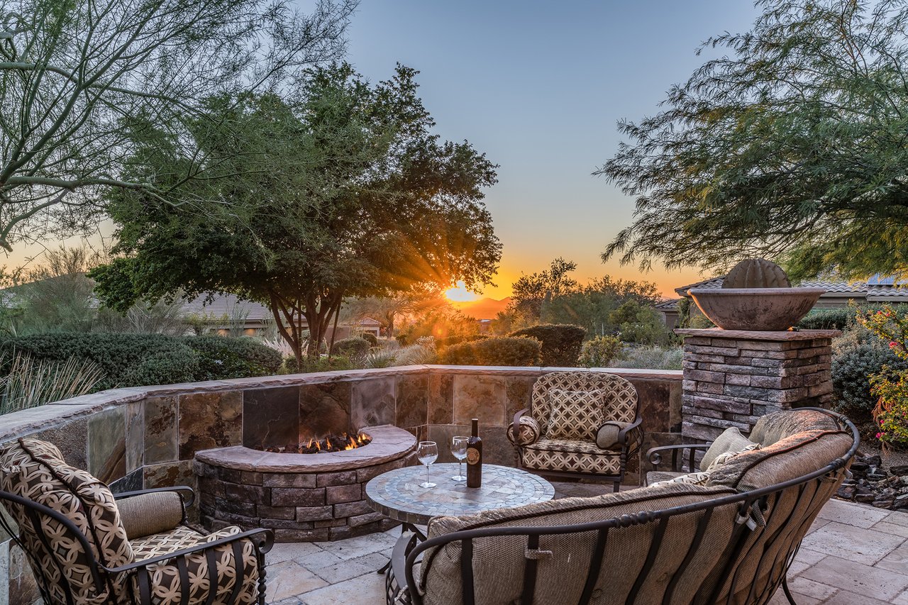 11368 E WINCHCOMB Drive