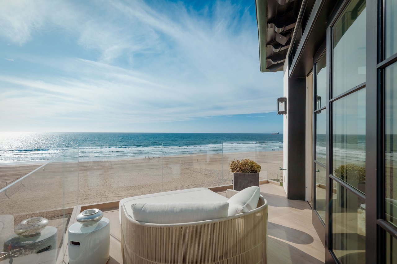 1920 The Strand: A Rare Turnkey Corner-Lot Estate in Manhattan Beach