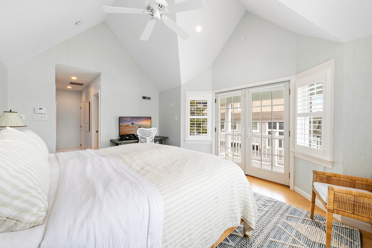 101 Rose Court, Long Beach Township