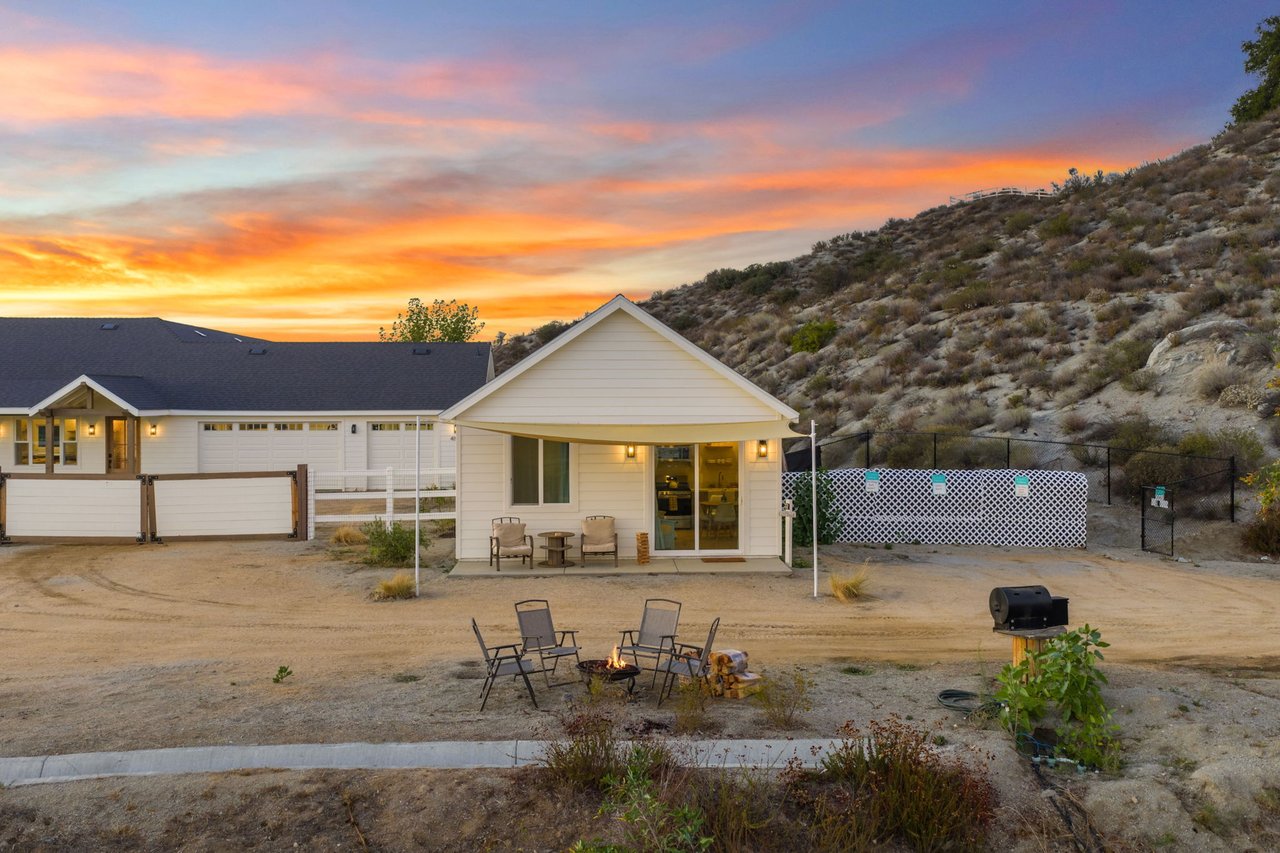 41950 Calle La Escondida