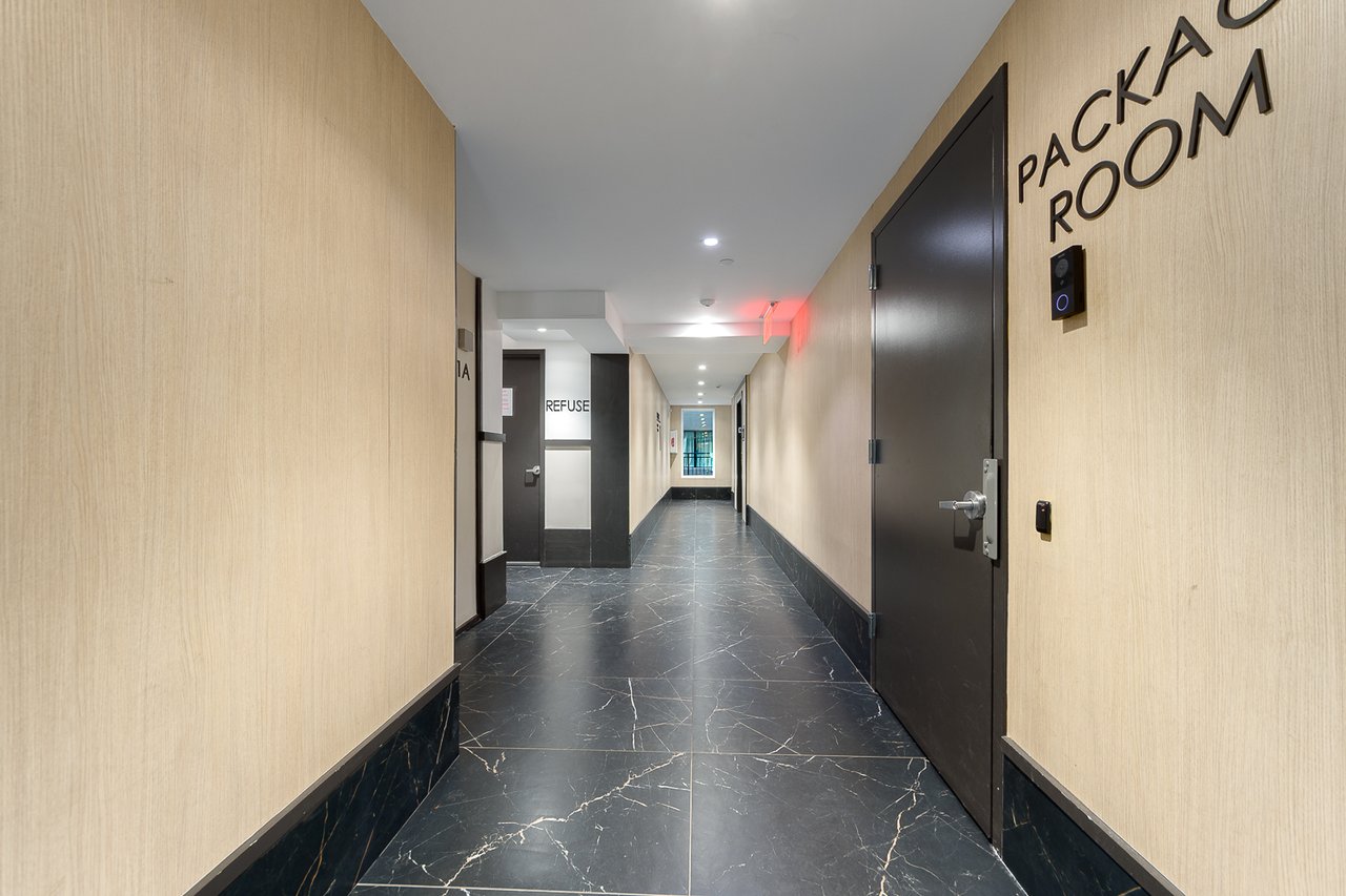45 Lenox Road - Brooklyn - Building