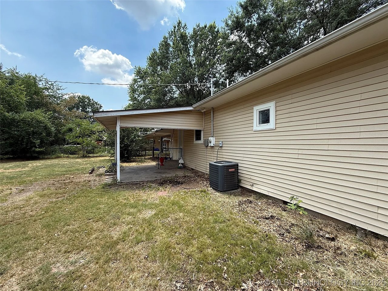 116 SW 5th St