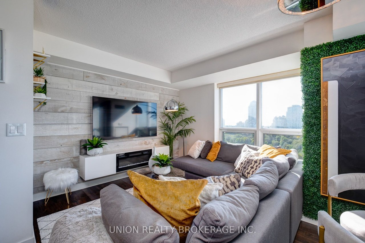 155 Legion Rd N, Ste 905