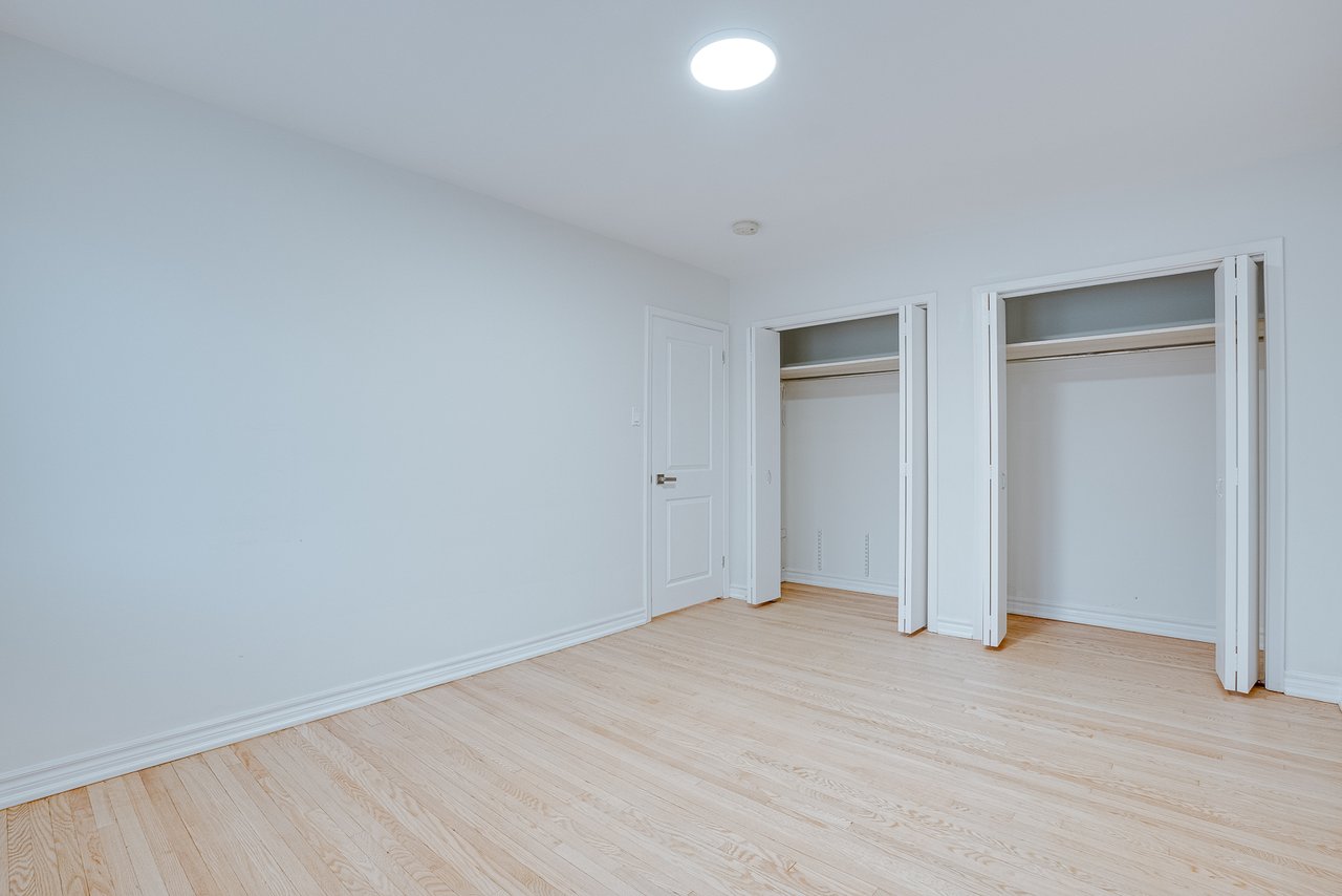 25 Karen Road Unit: Upper