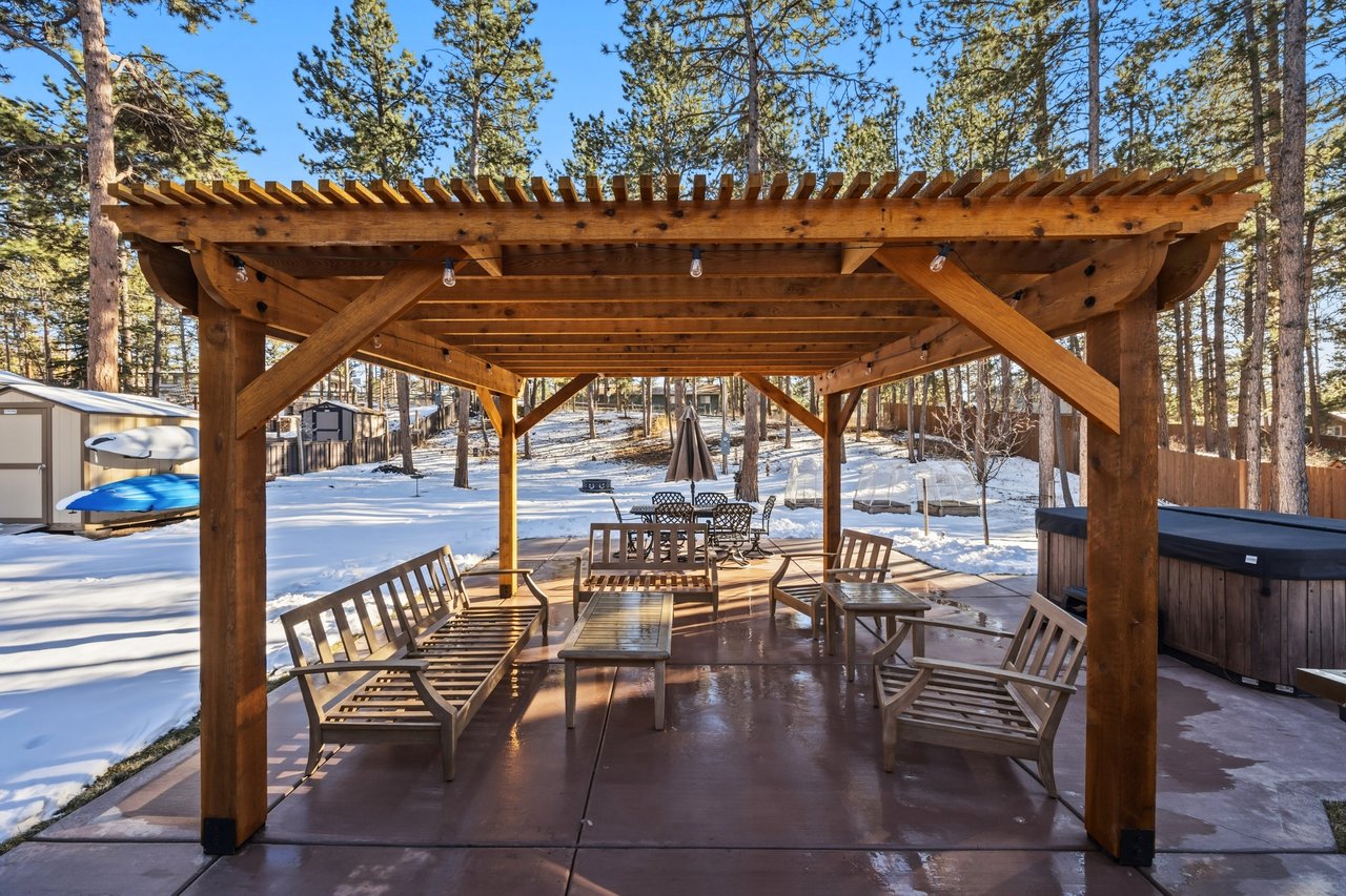 607 W Lovell Gulch Road