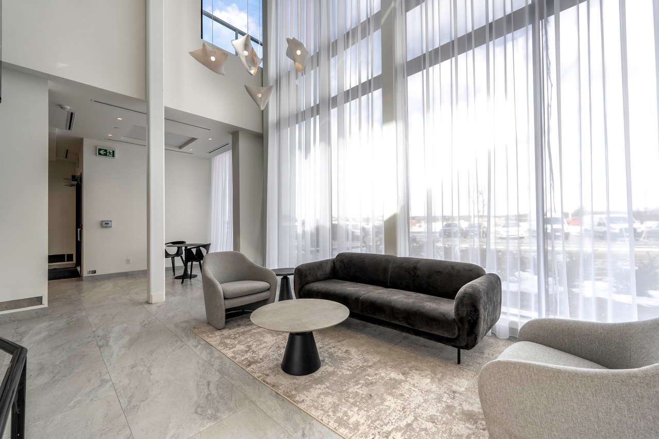 2 David Eyer Road, 525