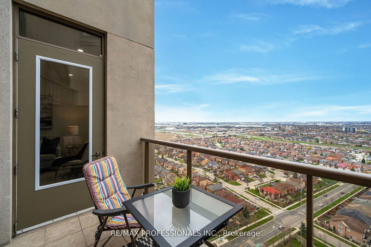 PENTHOUSE IN THE HUMBER MANSIONS