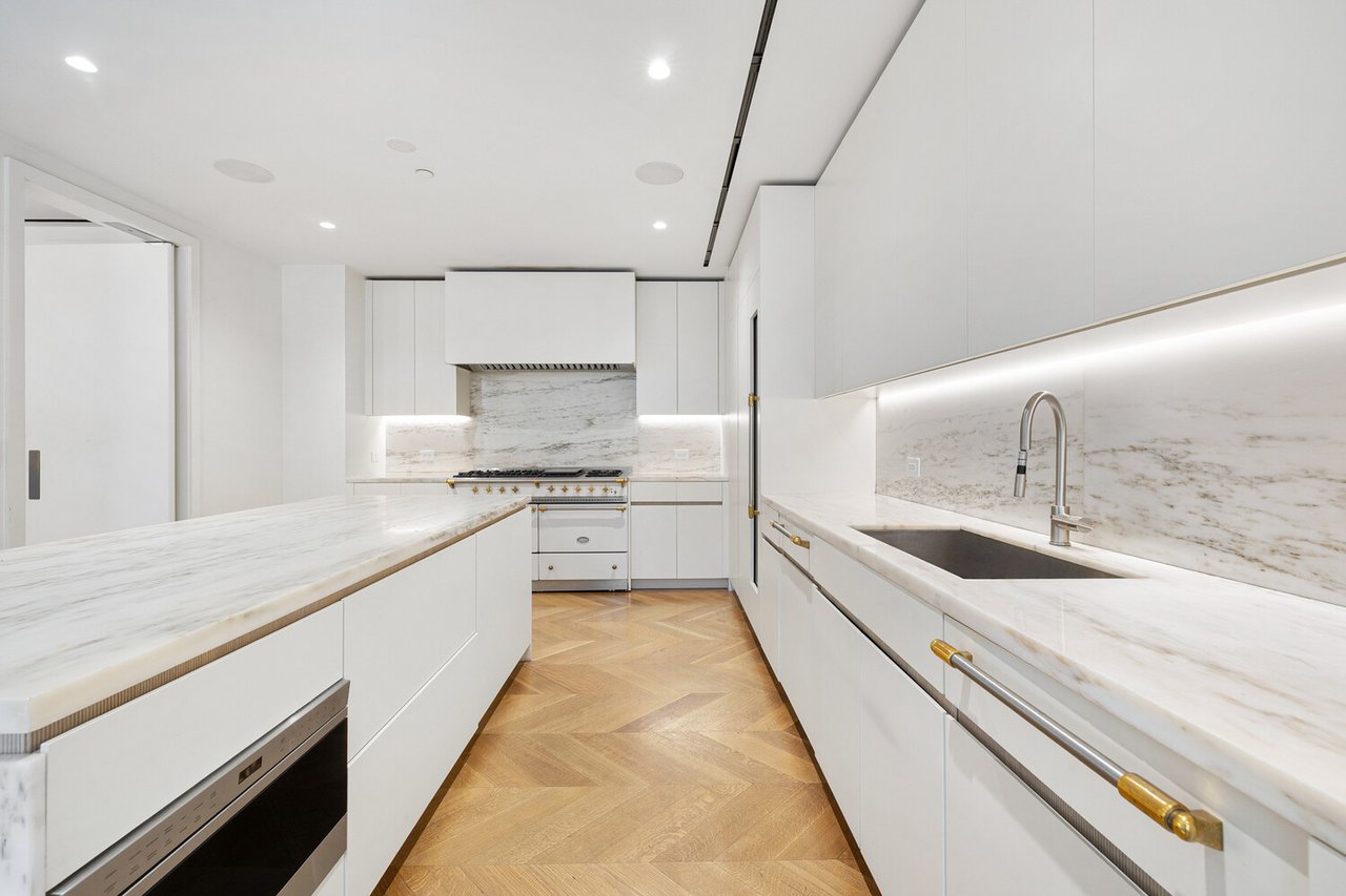 1228 MADISON Avenue 2