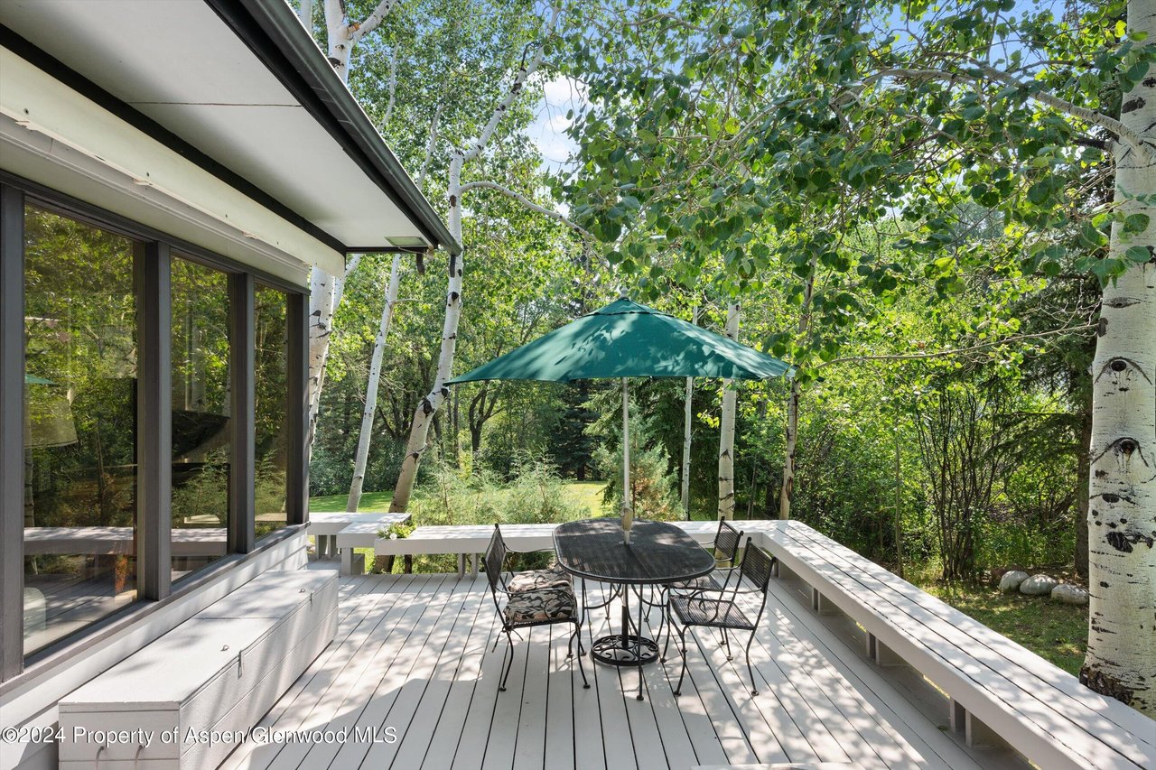 254 Twining Flats Rd
