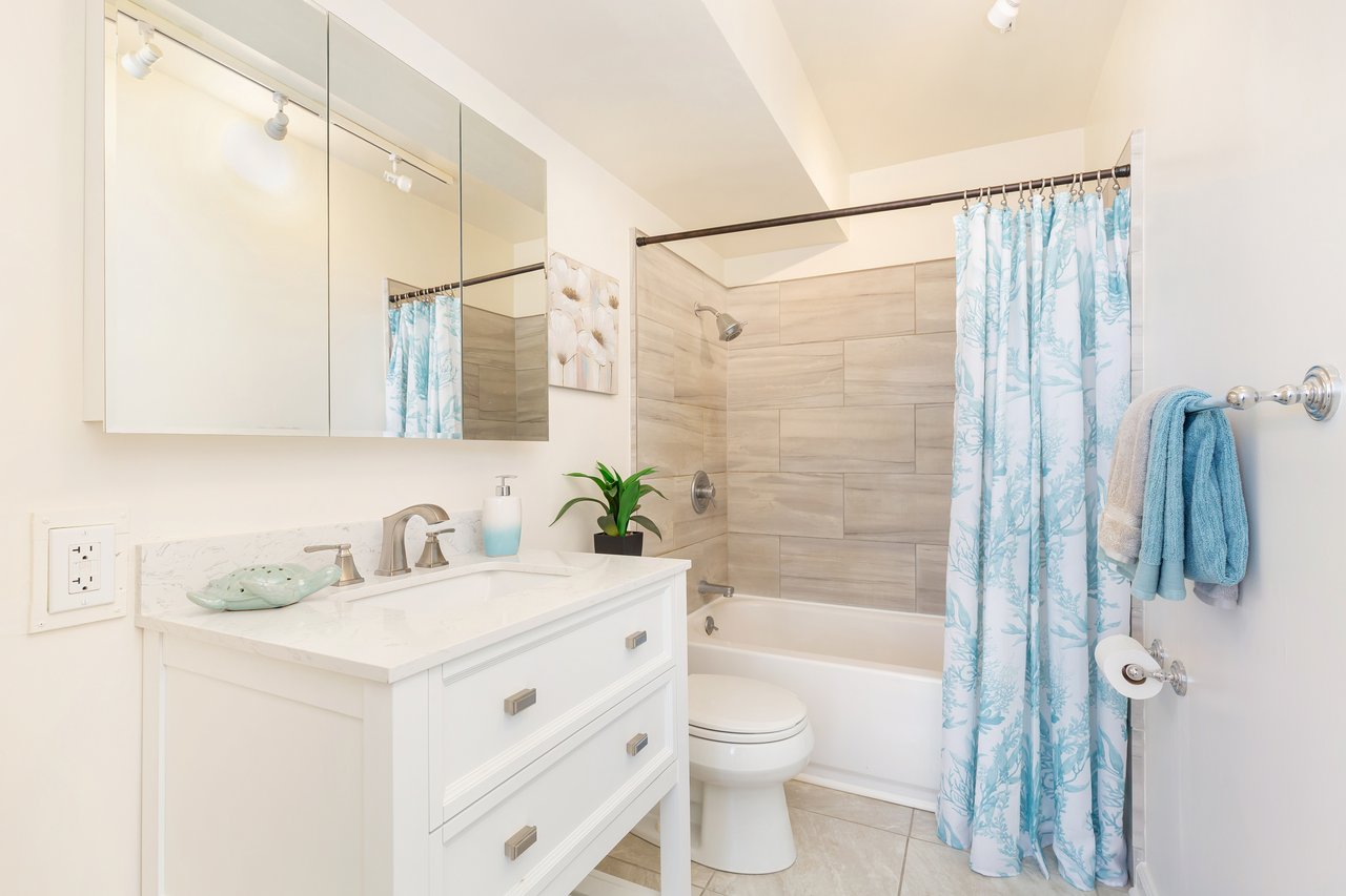 754 Ekela Avenue Unit #904