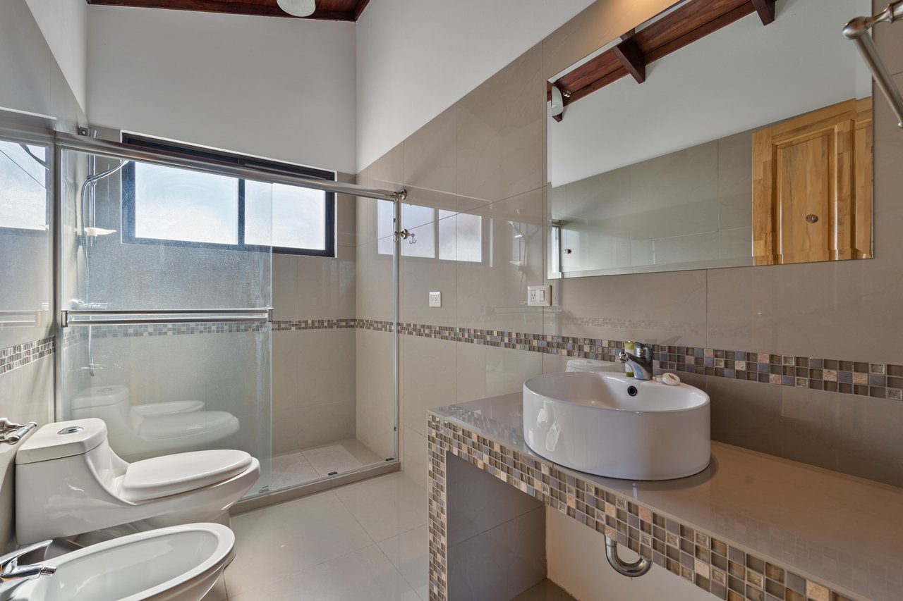 Condominio Villagio Parque del Lago Palma 21-1 | New two bedroom condo plus mezanine