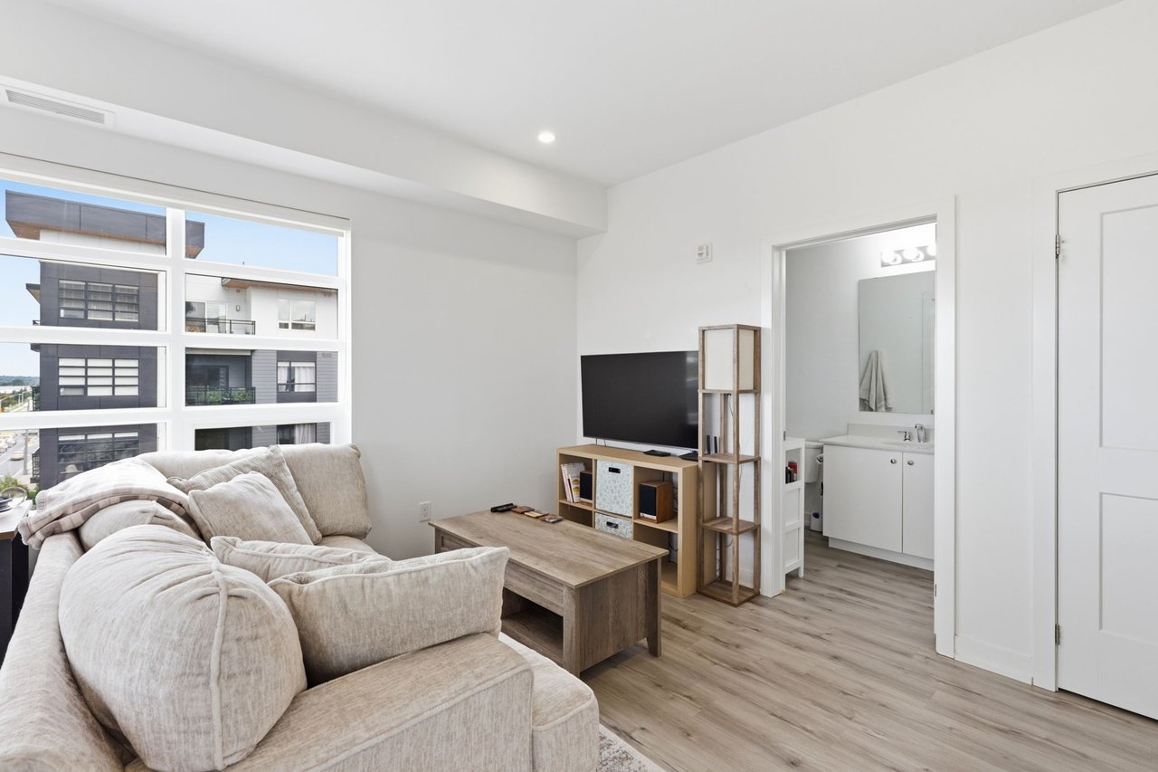247 Northfield Dr E 514