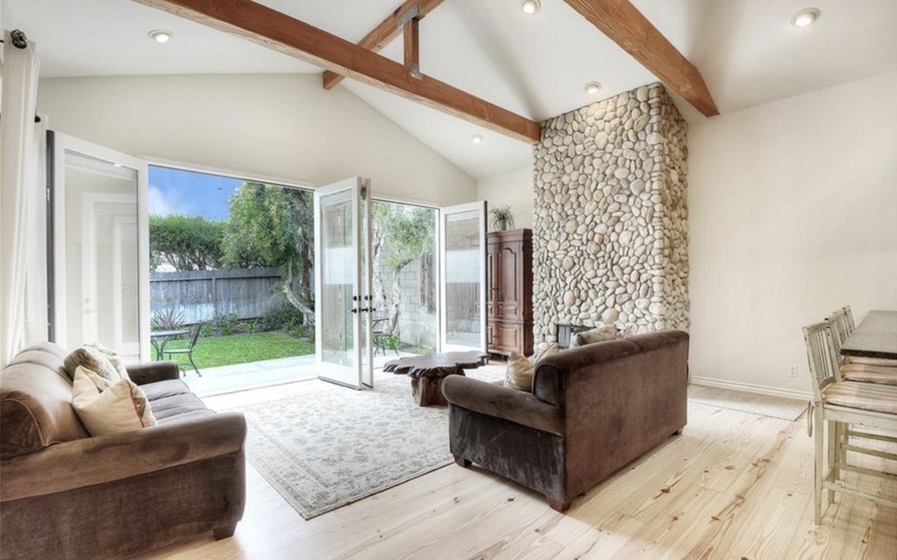1037 Glenneyre St, For Sale in Laguna Beach. $1,595,000