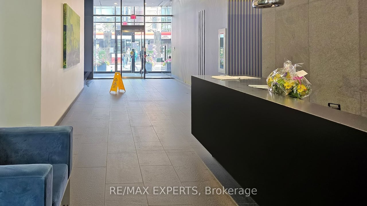 THOMPSON RESIDENCES