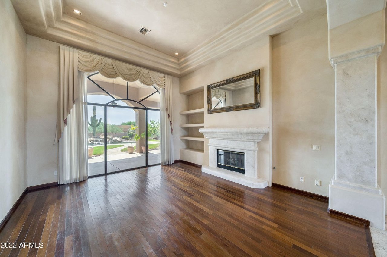 12077 E Laurel Lane