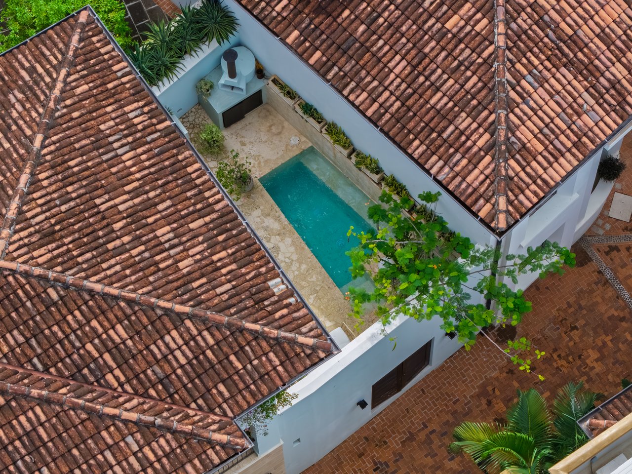 16 Calle La Ronda | Renovated Three-Bedroom Home Steps from Playa Danta