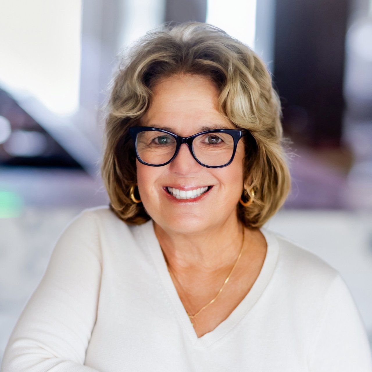 Yvonne Di Chiara Del Mar, CA Real Estate Agent Headshot
