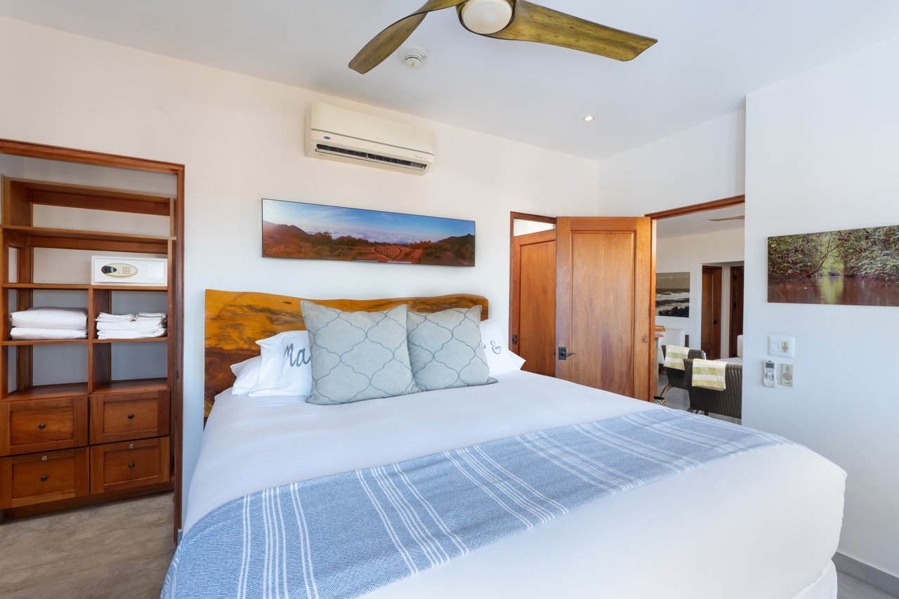 32 Plaza Central | Oceanview 2-Bedroom Luxury Flat in Las Catalinas - Prime Location near Playa Danta