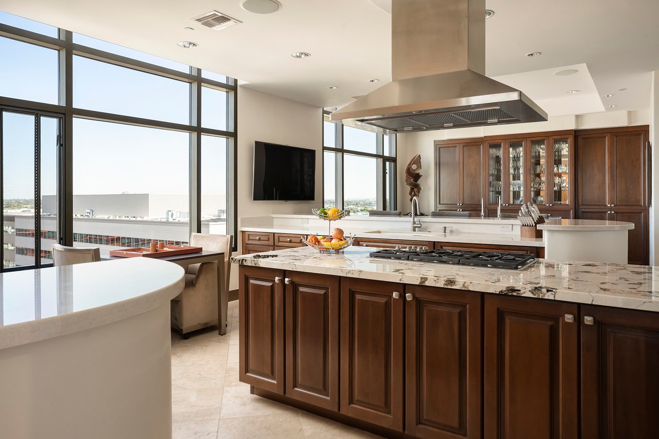 2211 E CAMELBACK Road, 1203