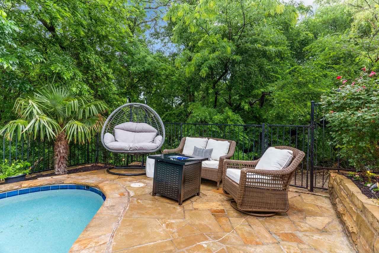 5604 Turtle Way