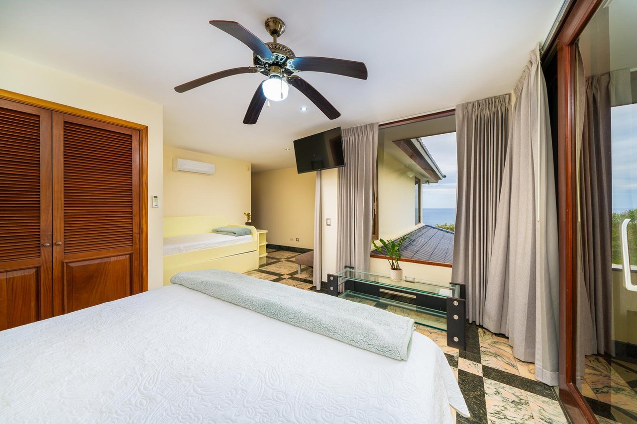 Casa Nikita | 4-Bedroom Ocean View Villa with Pool Near Potrero Beach