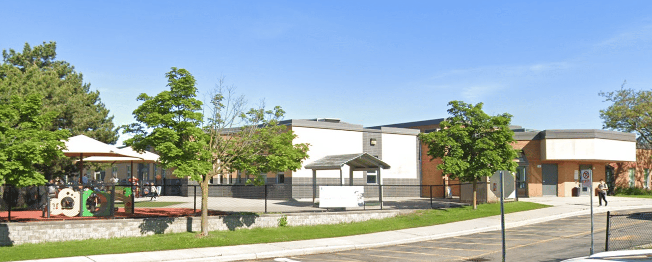 Huntington Ridge Public School