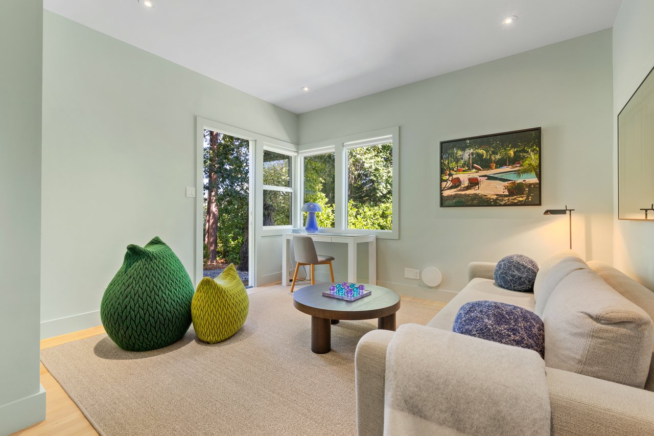 Private, Modern Compound in Premier Ross Location