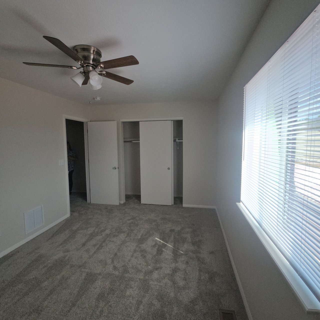 2 Bed 1.5 Bath Townhome Lakewood