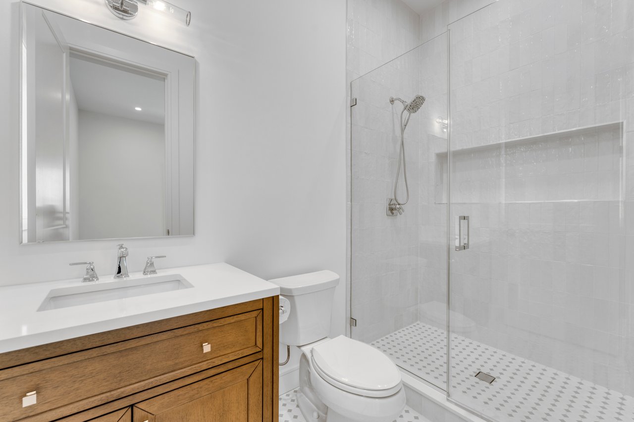 229 Bogert Pl