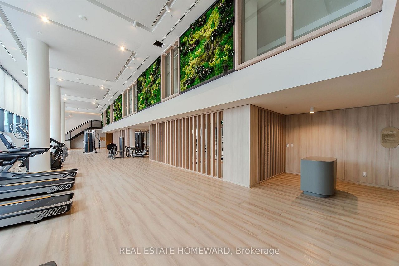 PENTHOUSE BY THE BEACHES 