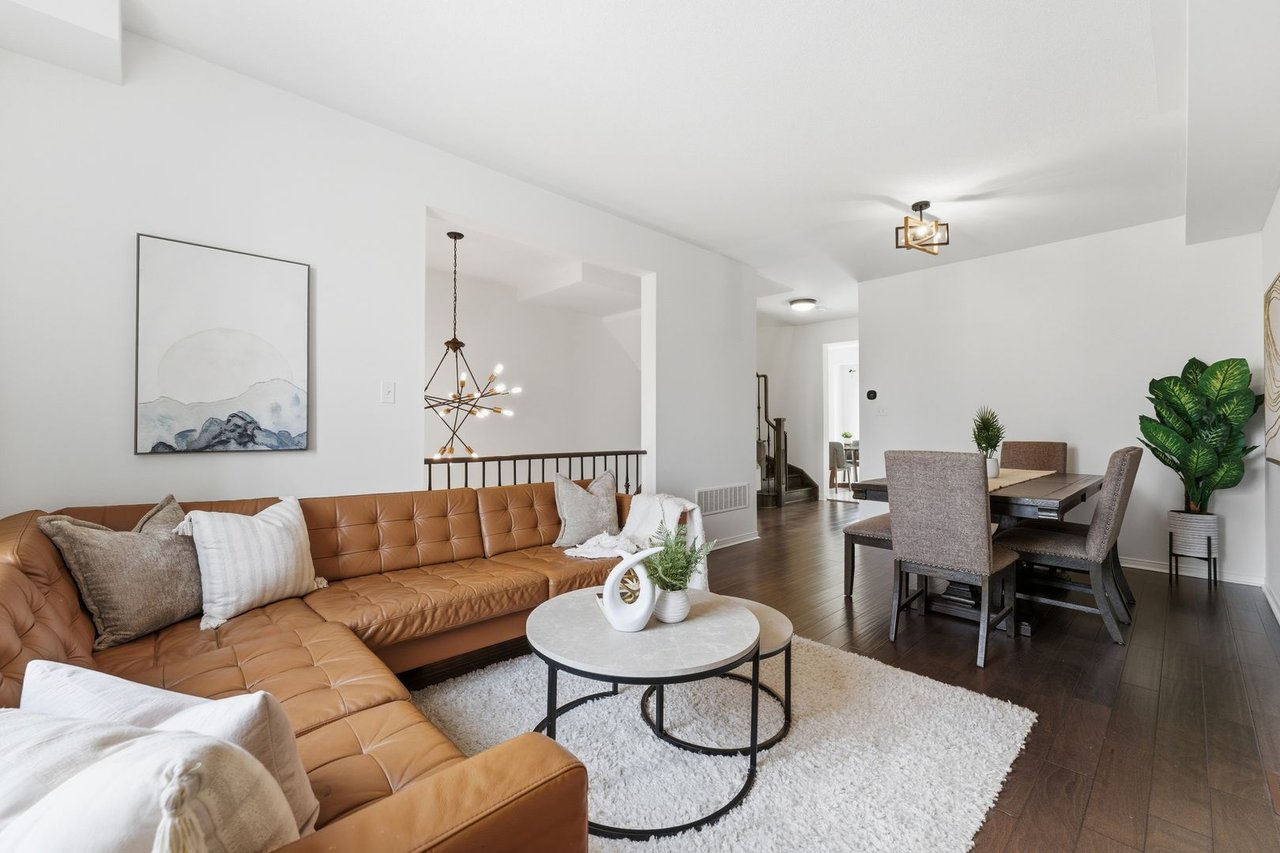 647 Courtney Valley Rd