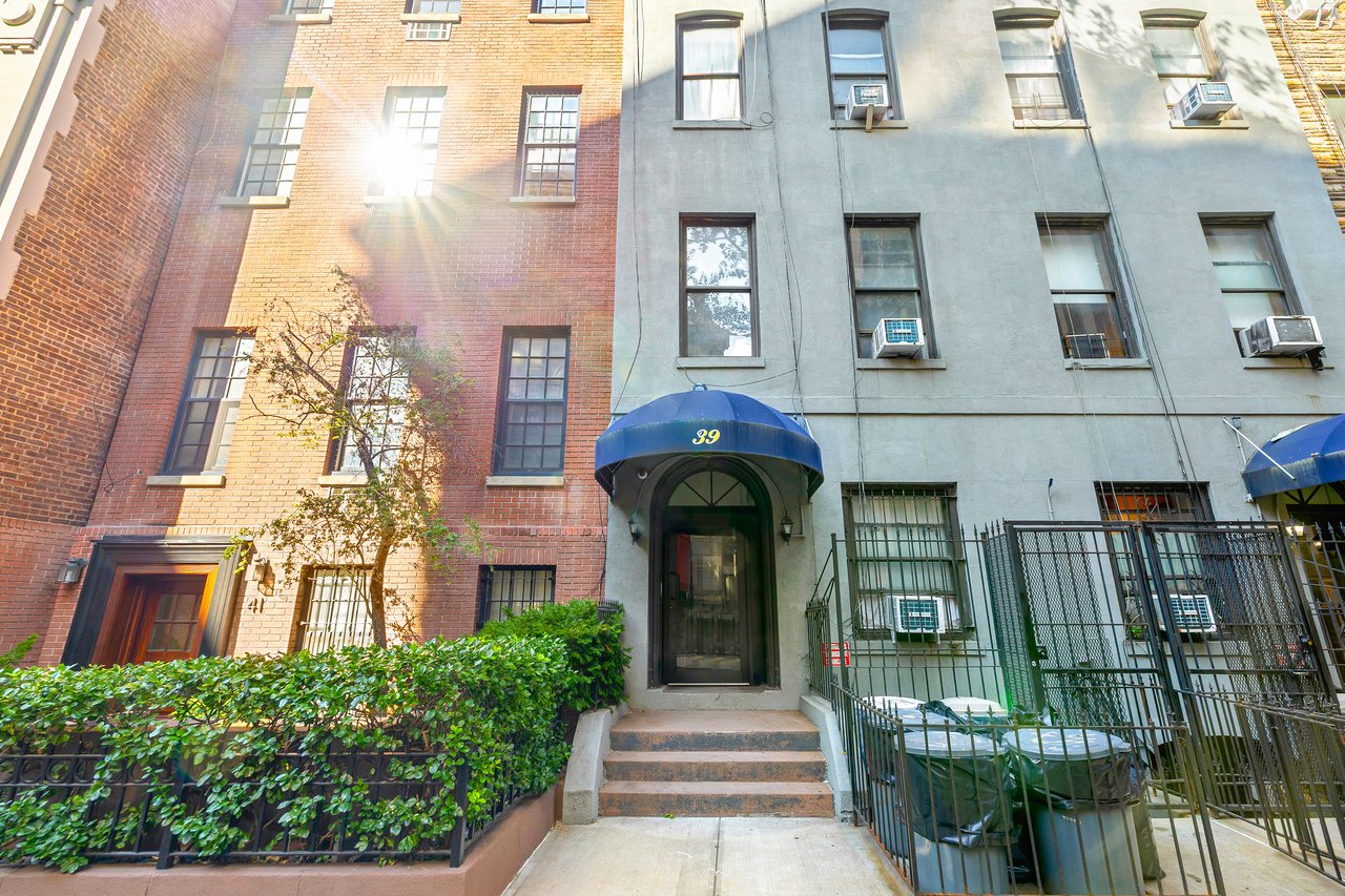 39 West 16th Street