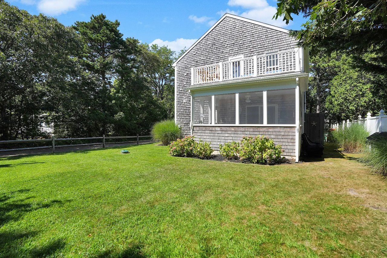 26 Winne Ave
