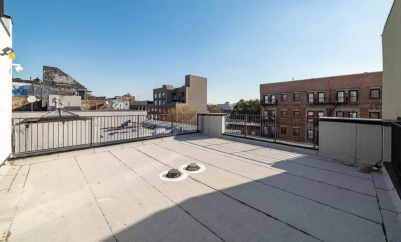 727 De Kalb Avenue 1B