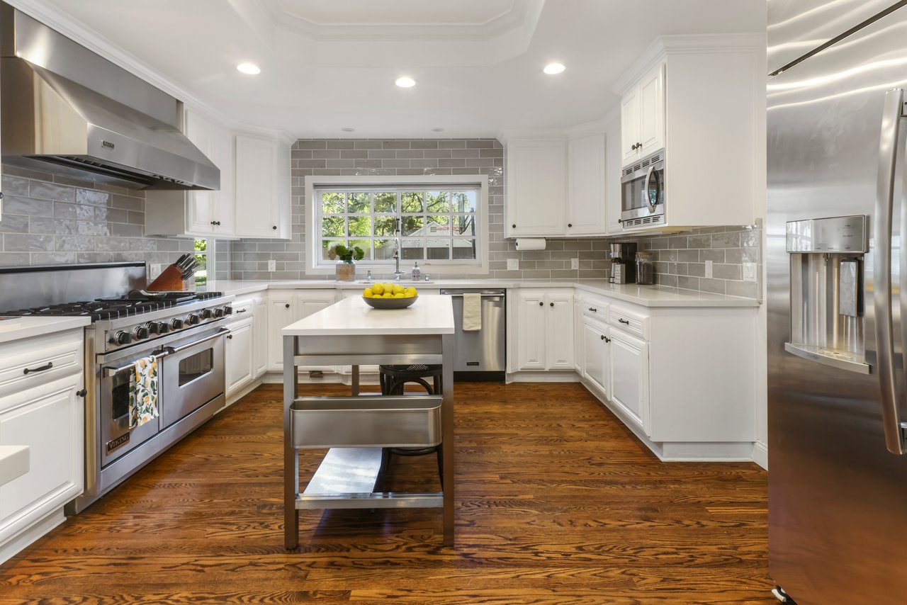 2494 Glen Canyon Road